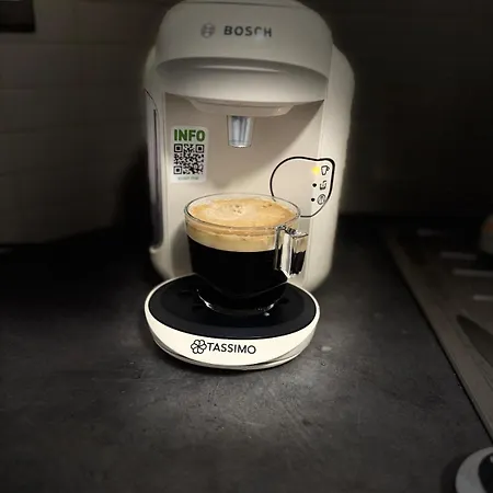 Private Sandyford 2-bed Nr Business Park & M50 * Dublin